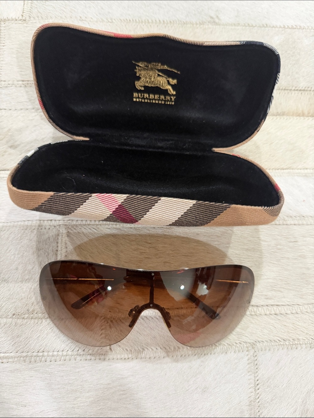 Burberry Brown Gradient Shield Sunglasses with Case
